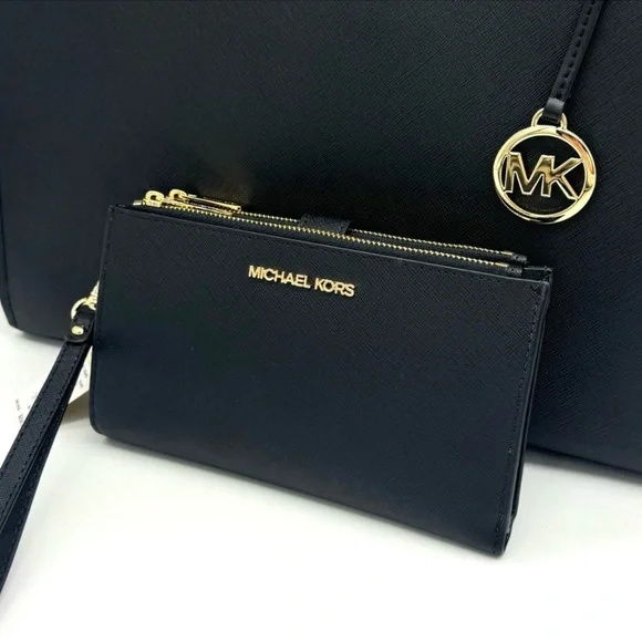 Michael Kors Large MF Pocket Shoulder Tote Bag & Double Zip Wallet Black/Gold